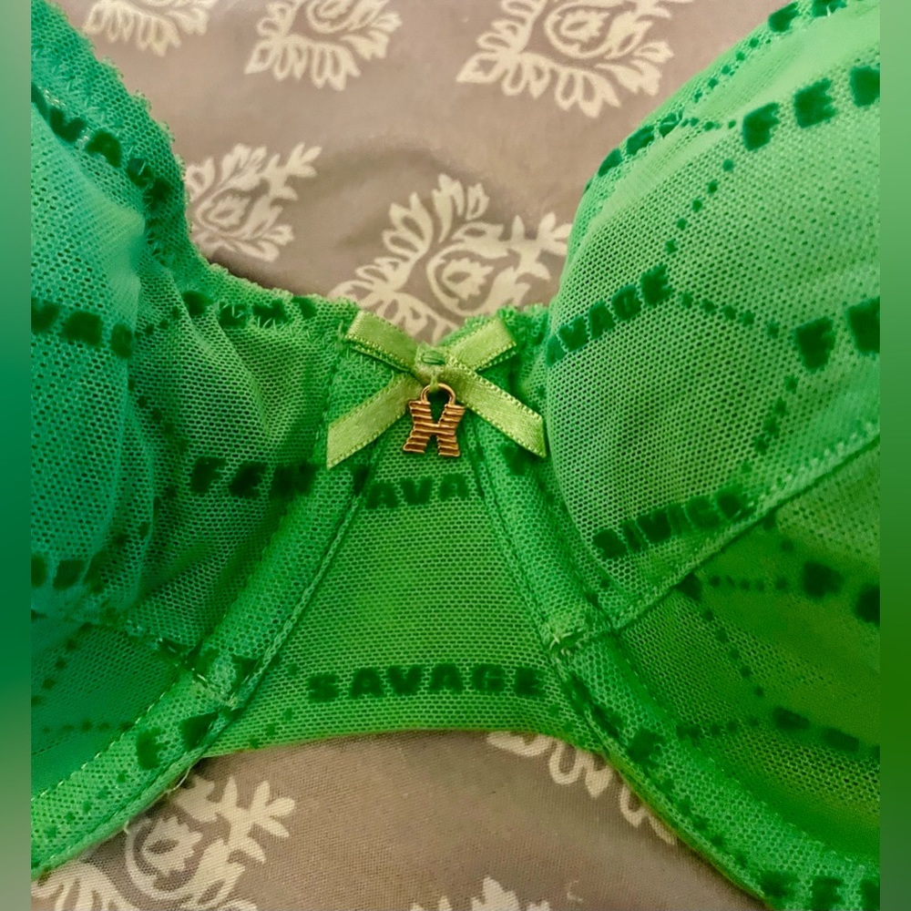 Savage X Fenty Flocked Logo Bra